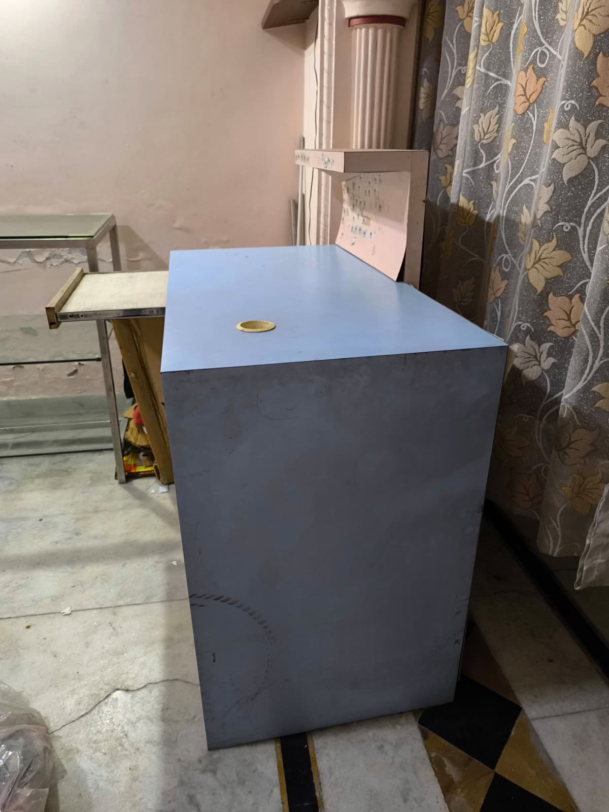 Showroom furniture for garment store available for sale